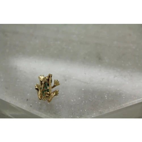 TINY 14k Yellow Gold EMERALD & DIAMOND FROG pin