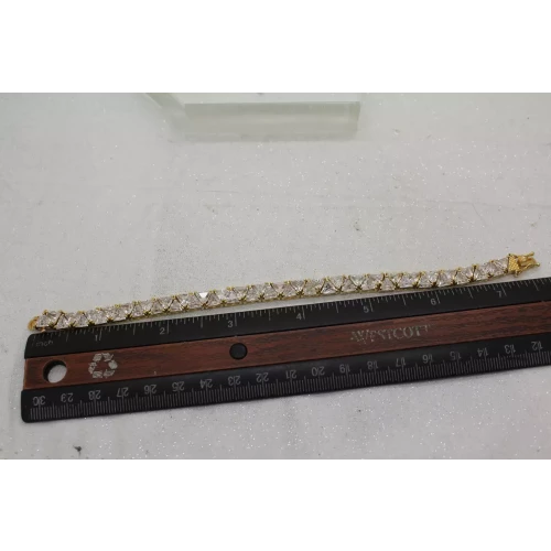Vermeil .925 S.S. STUNNING TRILLION CUT CLEAR CZ TENNIS bracelet 7 1/2