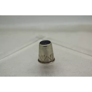 Vintage .925 S.S. NATIVE AMERICAN DESIGN THIMBLE