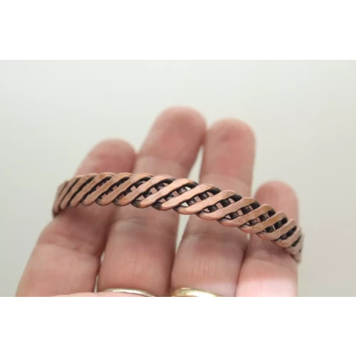 Vintage COPPER WAVY BRAIDED DESIGN CUFF bracelet 7 1/2