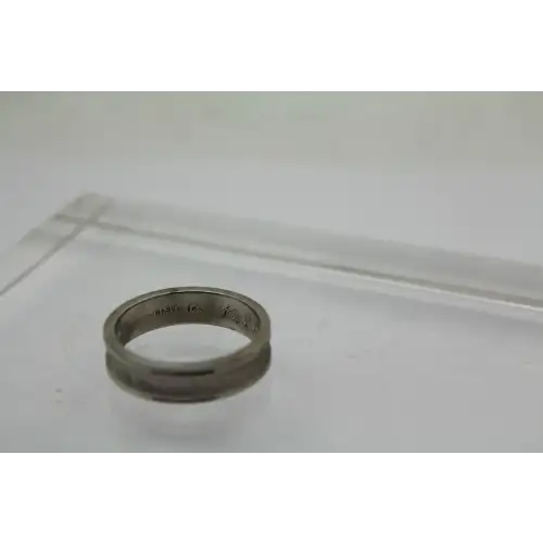 Vtg. 14k W.G. CONCAVE TEXTURED WEDDING BAND size 9.5 5.5mm #