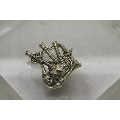 Vtg. 1950's BEAU STERLING .925 S.S. SCOTTISH BAGPIPES pin