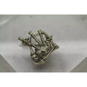 Vtg. 1950's BEAU STERLING .925 S.S. SCOTTISH BAGPIPES pin