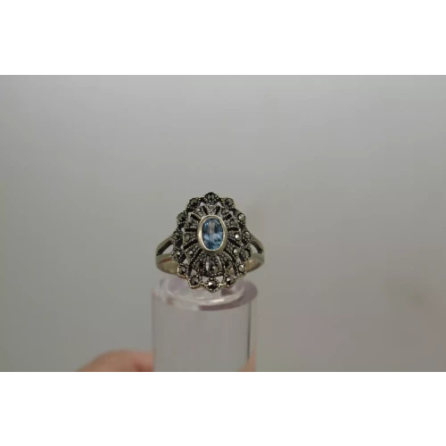 VTG. .925 S.S. BLUE TOPAZ & MARCASITE ART DECO ring size 7.25