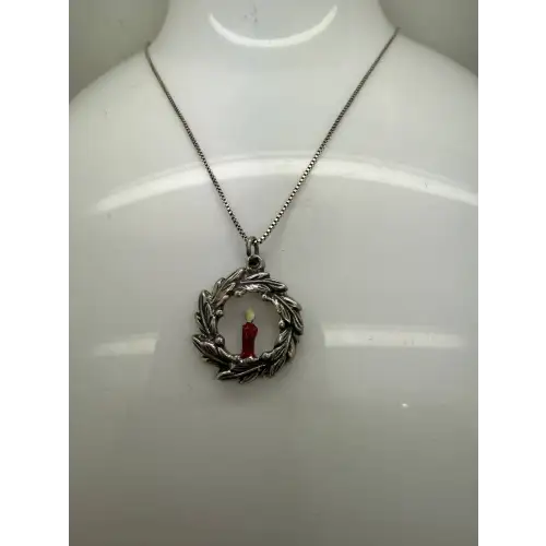 Vtg. .925 S.S. ENAMELED CHRISTMAS WREATH pendant necklace 18