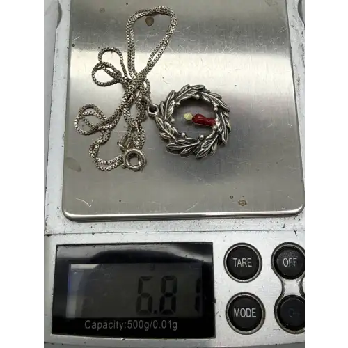 Vtg. .925 S.S. ENAMELED CHRISTMAS WREATH pendant necklace 18