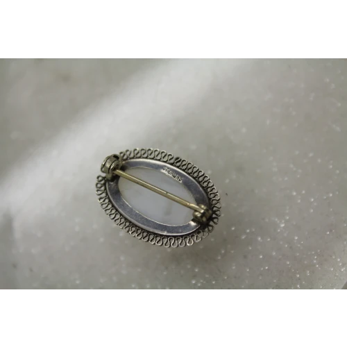 Vtg. .925 S.S. ENHANCE MOTHER OF PEARL FRINGE BEZEL pin brooch