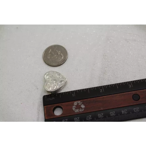 Vtg. .925 S.S. ETCHED FLORAL DESIGN SLIDE pendant