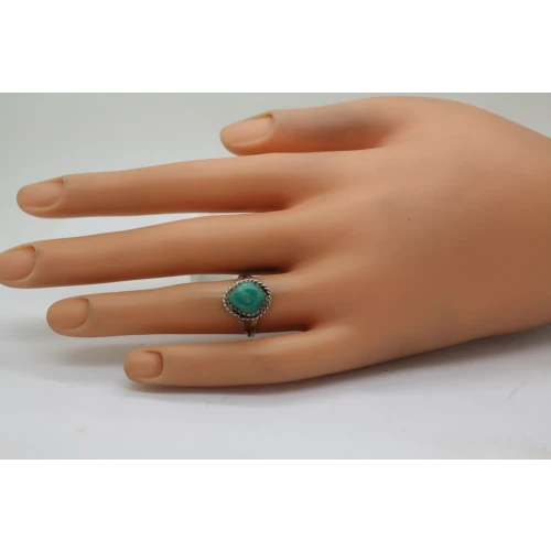 Vtg. .925 S.S. GREEN TURQUOISE ROPE DESIGN SPLIT SHANK ring size 6
