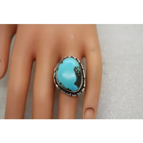 Vtg. .925 S.S. Large TURQUOISE FULL FINGER ring size 7