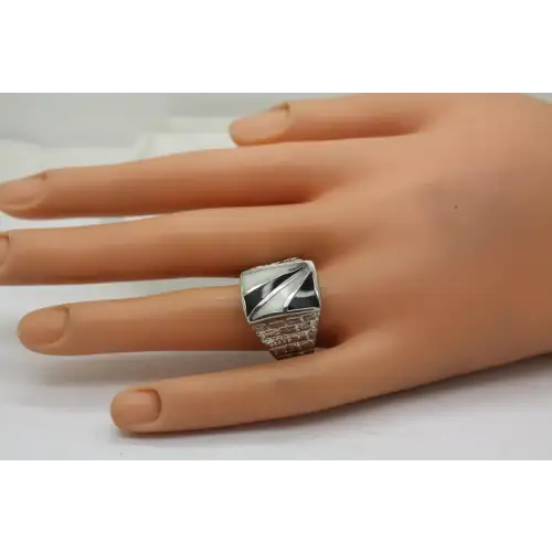 Vtg. .925 S.S. ONYX & MOTHER OF PEARL INLAY ring size 12.25