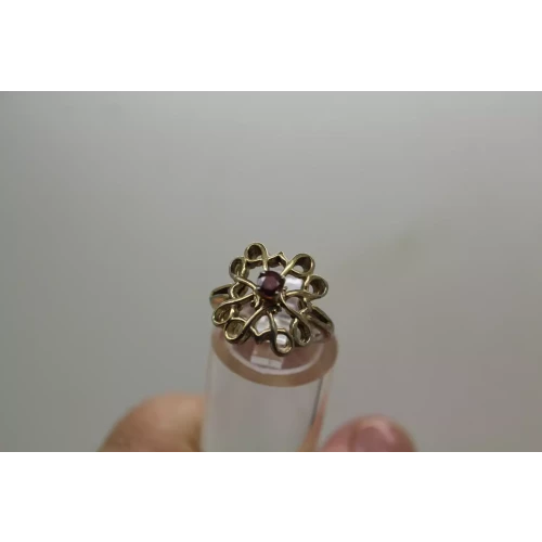 Vtg. AVON Vermeil .925 S.S. RUBY OPENWORK DESIGN ring size 4.75