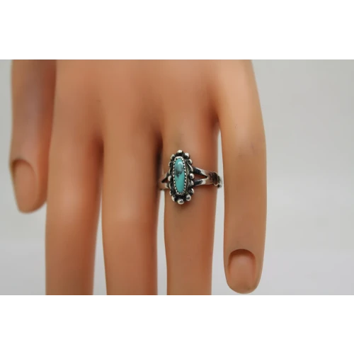 Vtg. BELL TRADING POST .925 S.S. ELONGATED TURQUOISE ring size 6.25