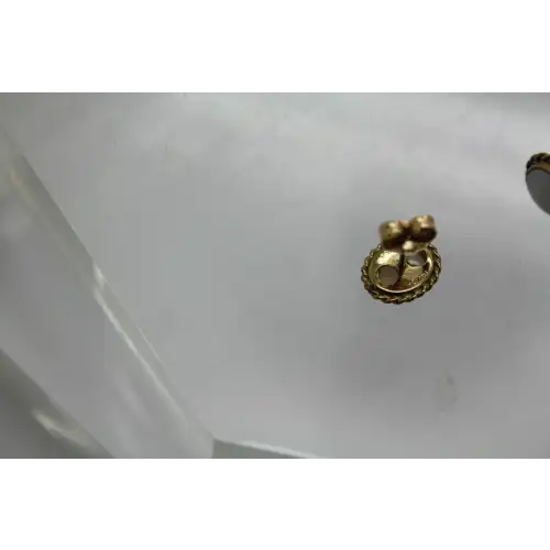 Vtg. CARLA 14k Y.G. Oval Cut OPAL STUD earrings 7mm x 5mm #