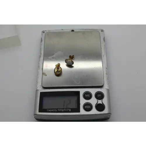 Vtg. CARLA 14k Y.G. Oval Cut OPAL STUD earrings 7mm x 5mm #