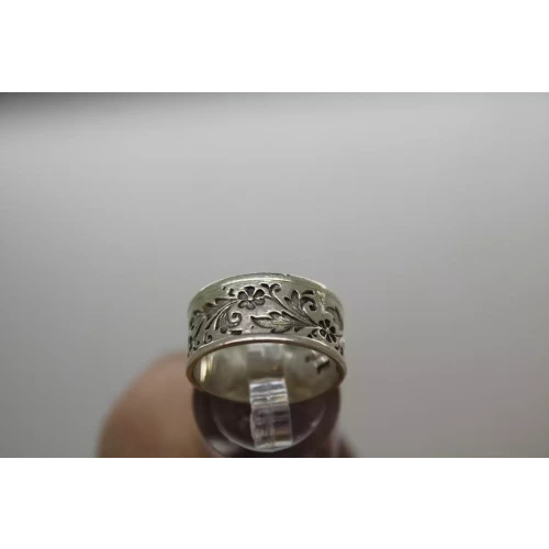 Vtg. ED LEVIN .925 S.S. 9mm WIDE FLORAL BAND ring size 7.5