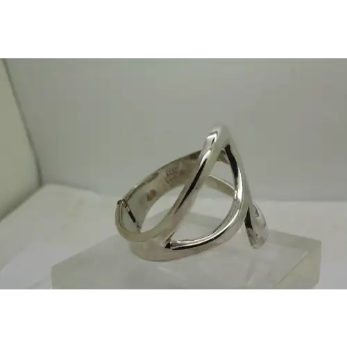 Vtg. MEXICO .925 S.S. OPEN WORK LEAF DESIGN HINGED bangle 55g