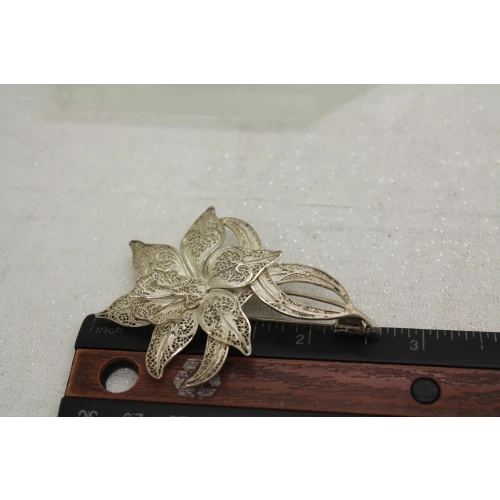 Vtg. SAFIR Made in Portugal Silver Wash FILIGREE IRIS FLOWER pin brooch